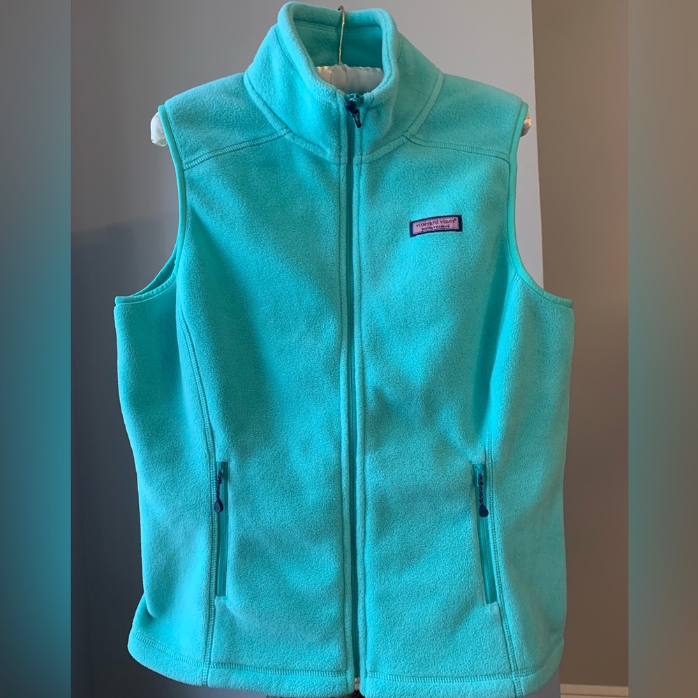 Vineyard Vines women’s fleece vest, size small, sea green.